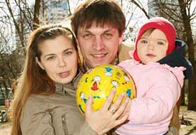 Ирина Пегова с мужем Дмитрием Орловым и дочуркой Татьяной